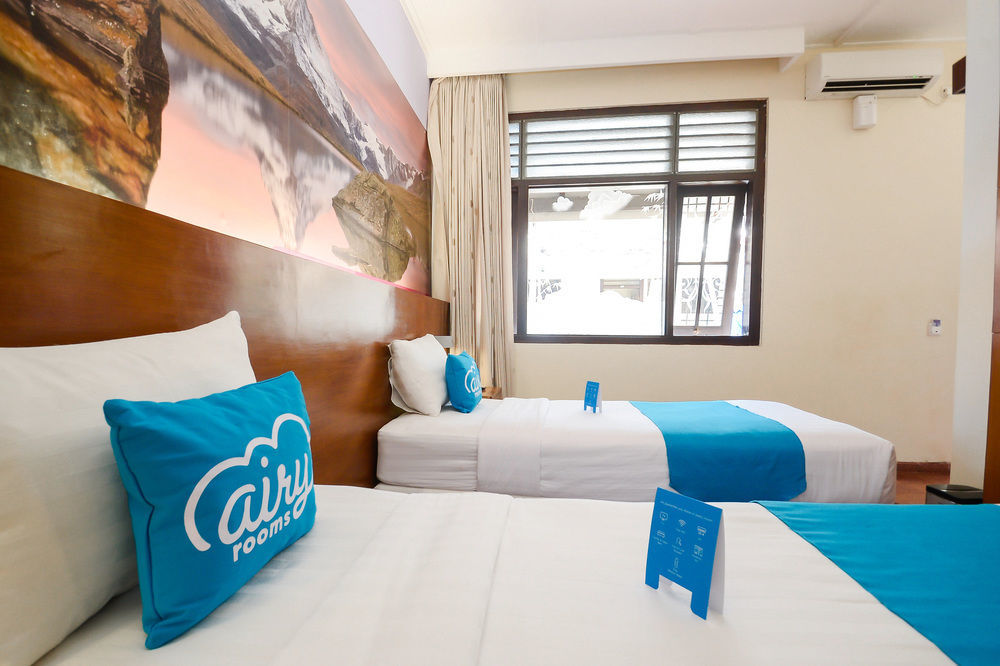 Lovender Guesthouse Malang Buitenkant foto
